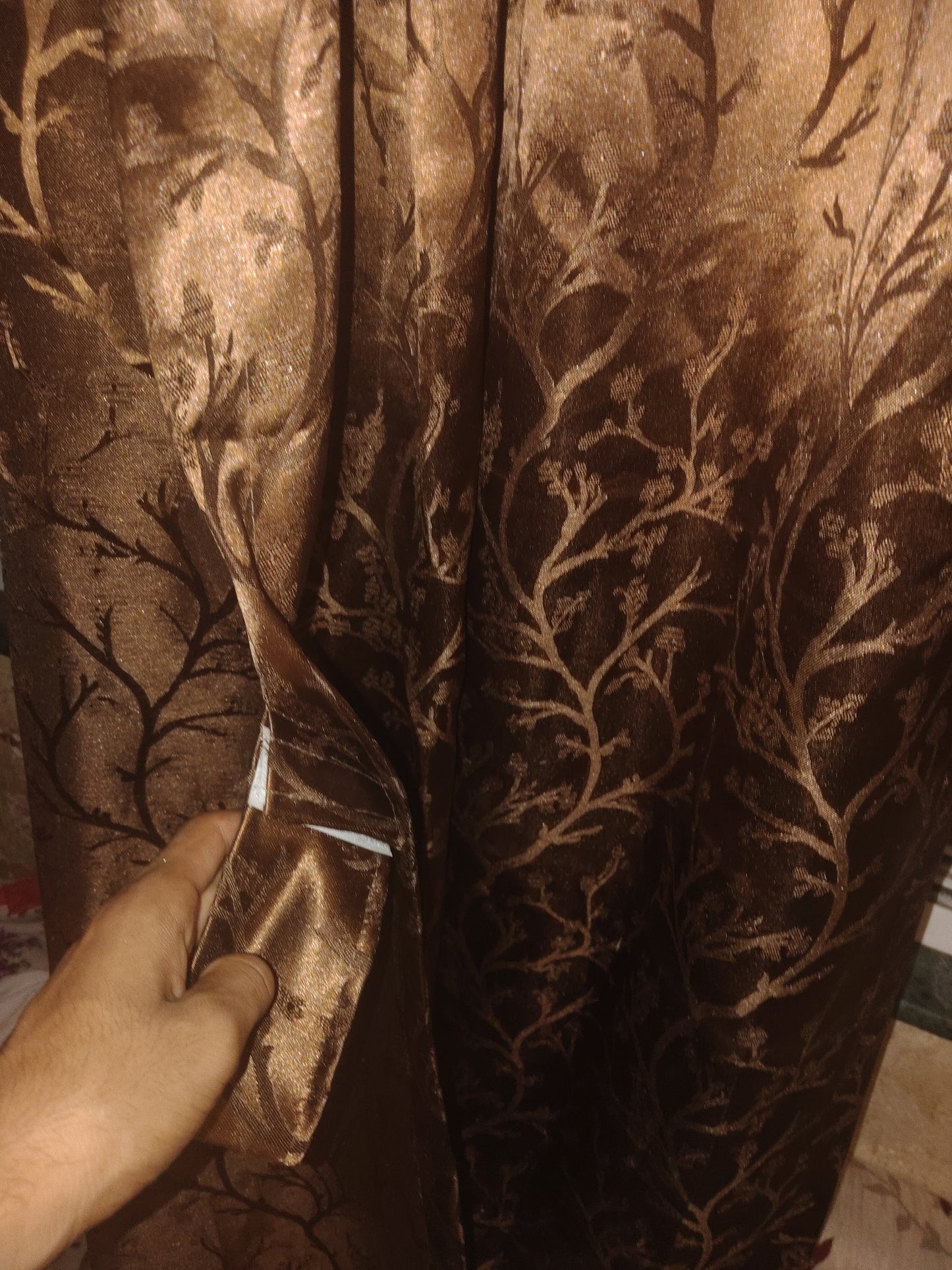 "Feel the Royal Touch ā Premium Handcrafted Curtain (Only 1 Left!) | Luxury Fabric & Elegant Design"